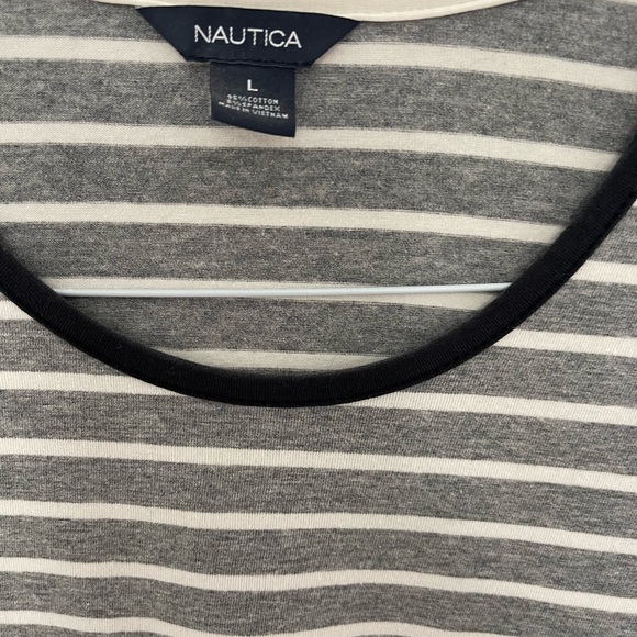 Nautica women's top in a white and grey striped pattern with shoulder zippers - Picture 3 of 7